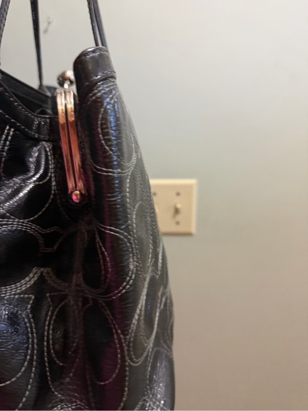 Coach Black Leather Signature Tote with Polished Logo Disc - Picture 4 of 5